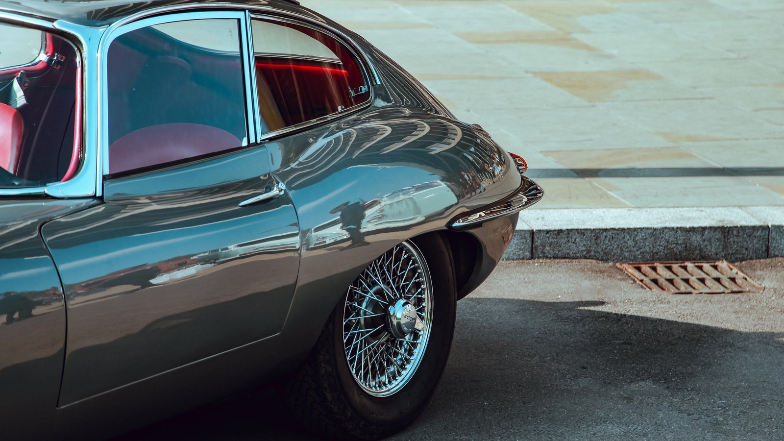 Champagne by the ocean